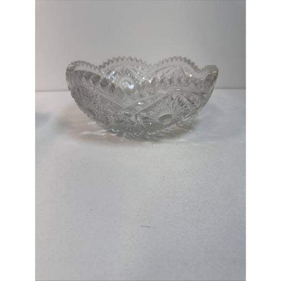Antique, Cut Crystal Glass Bowl Gorgeous and Sparkling!! - Picture 6 of 11